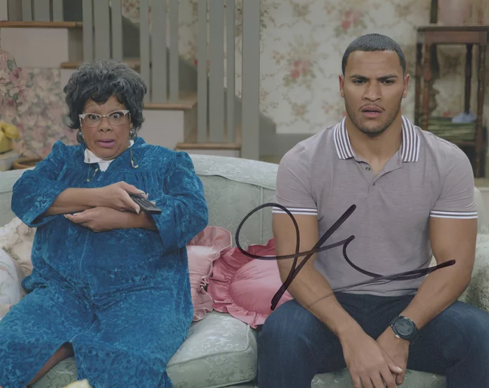 Andre Hall autograph