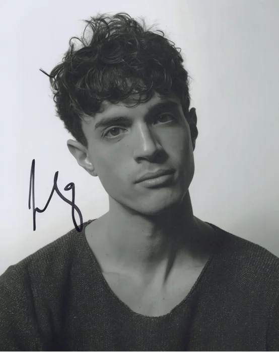 James Cusati-Moyer autograph