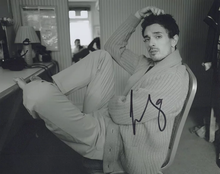 James Cusati-Moyer autograph