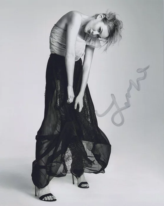 Louisa Krause autograph