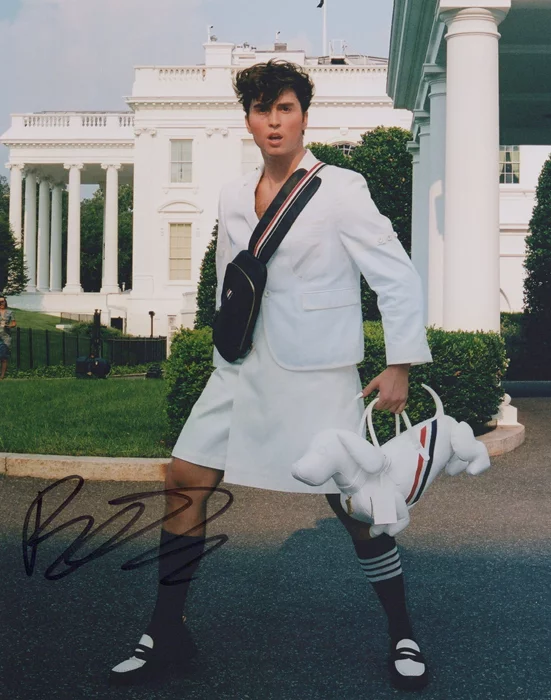 Benito Skinner autograph