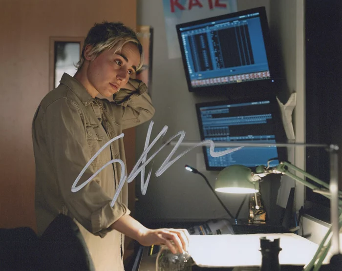 Sadie Scott autograph
