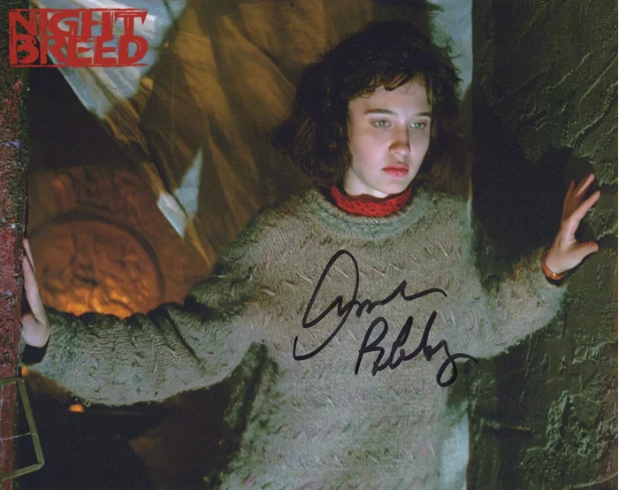 Anne Bobby autograph