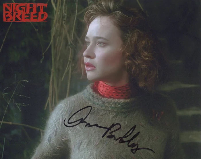 Anne Bobby autograph