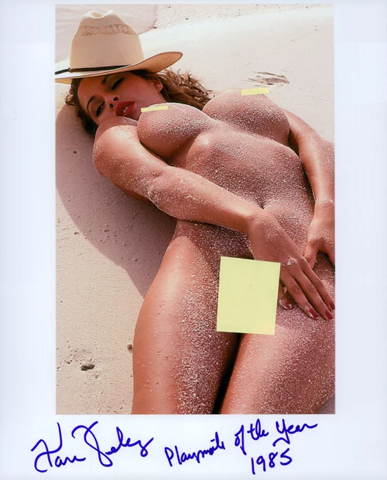Karen Velez autograph