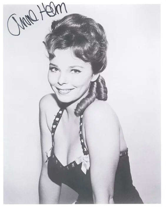 Anne Helm autograph