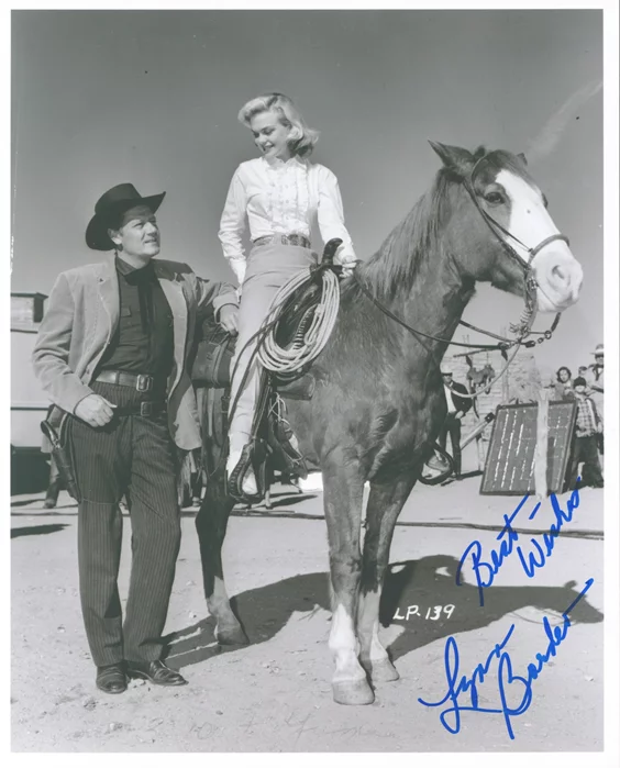Lynn Borden autograph