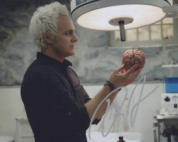 David Anders autograph