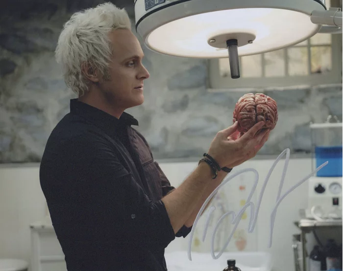 David Anders autograph