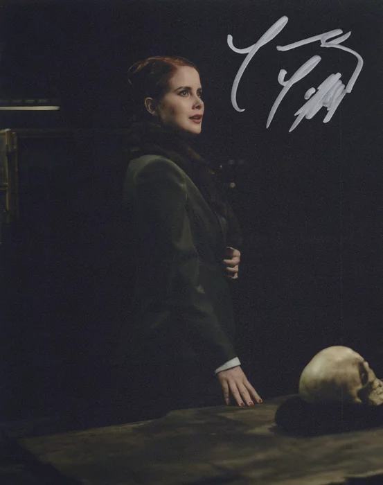 Leanne Lapp autograph