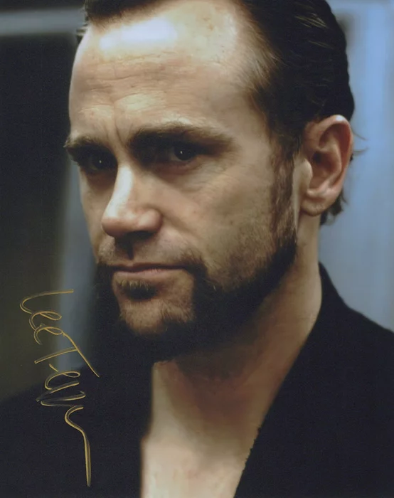 Lee Tergesen autograph