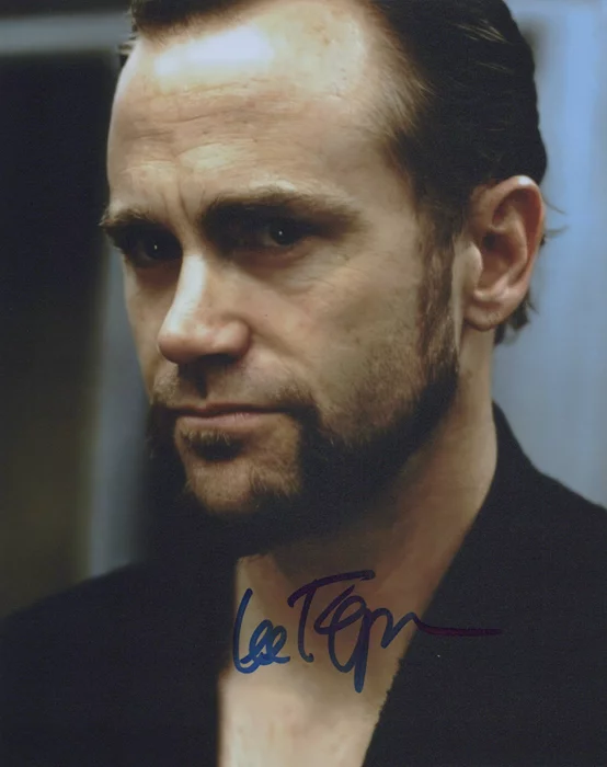 Lee Tergesen autograph