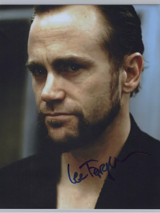 Lee Tergesen autograph
