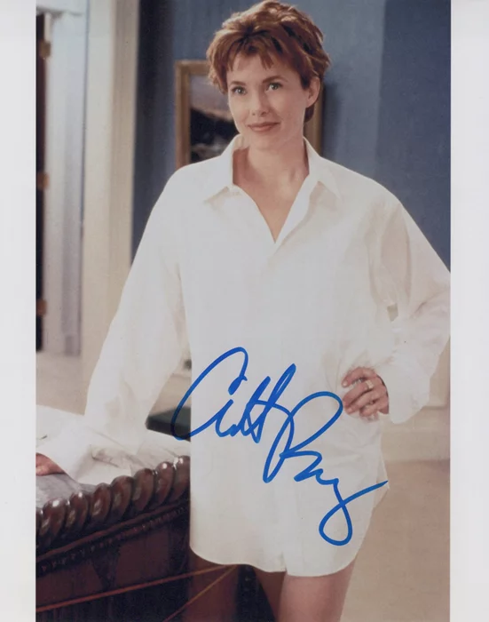 Annette Bening autograph