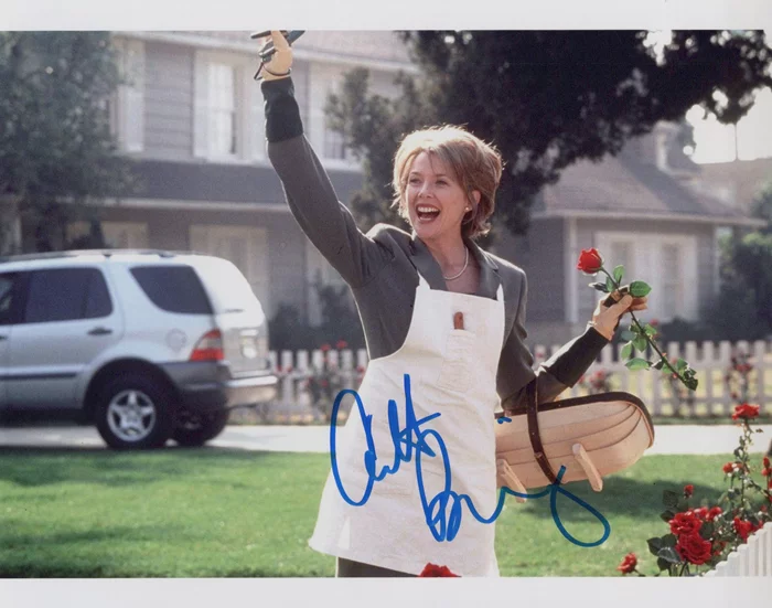 Annette Bening autograph
