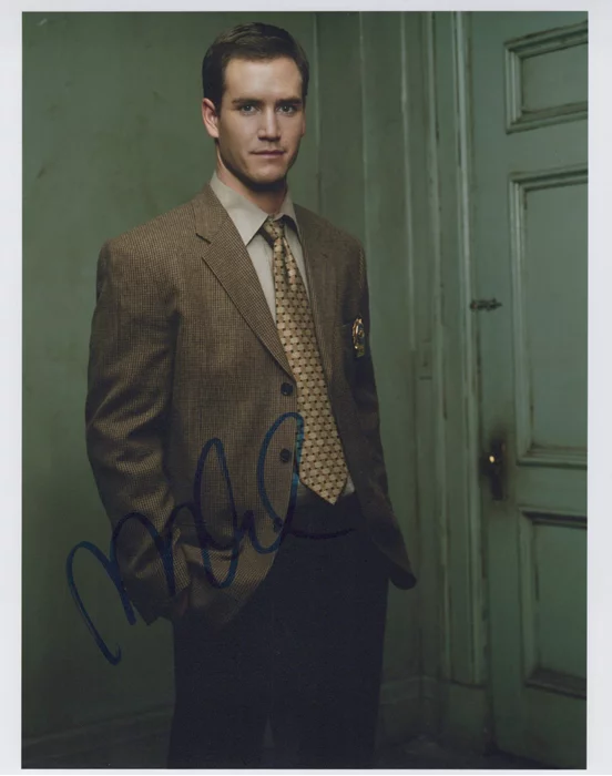 Mark Paul Gosselaar autograph
