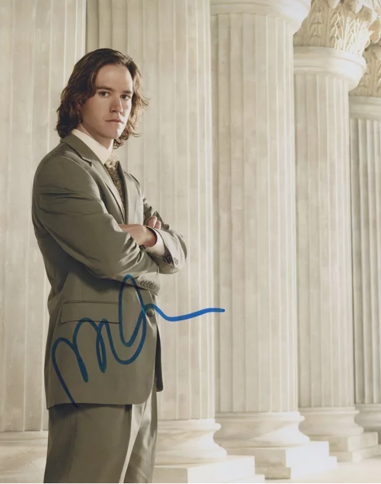 Mark Paul Gosselaar autograph