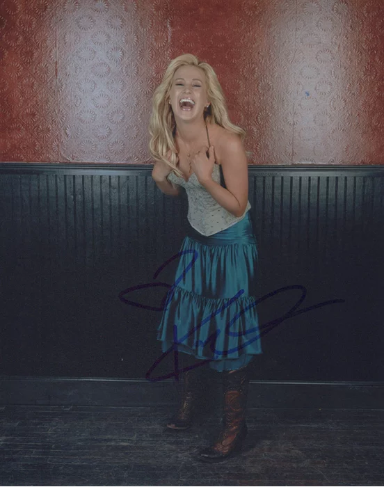 Kellie Pickler autograph
