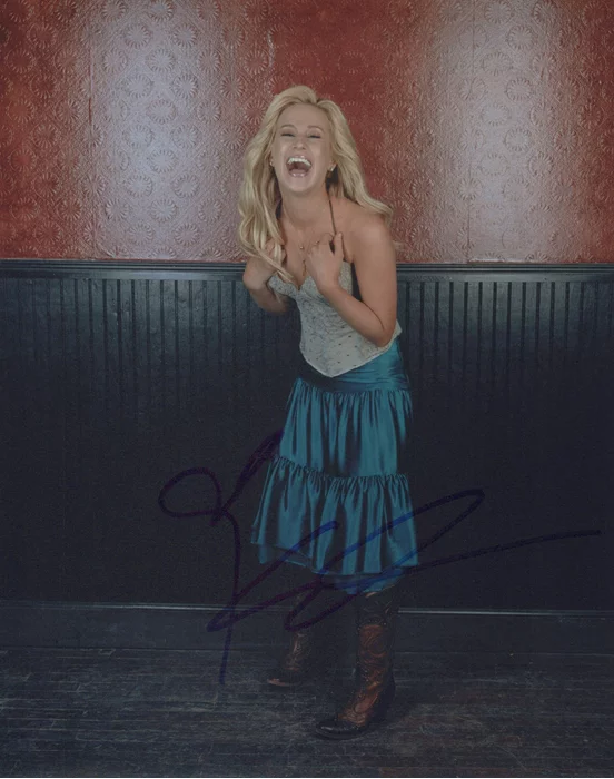 Kellie Pickler autograph