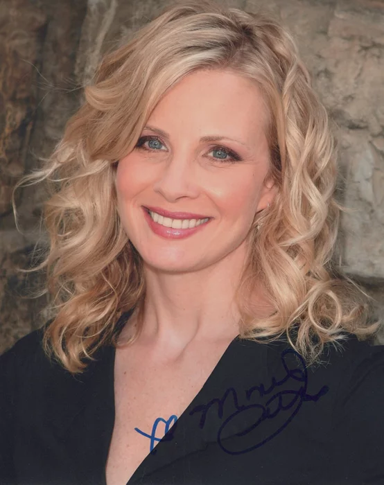 Monica Potter autograph