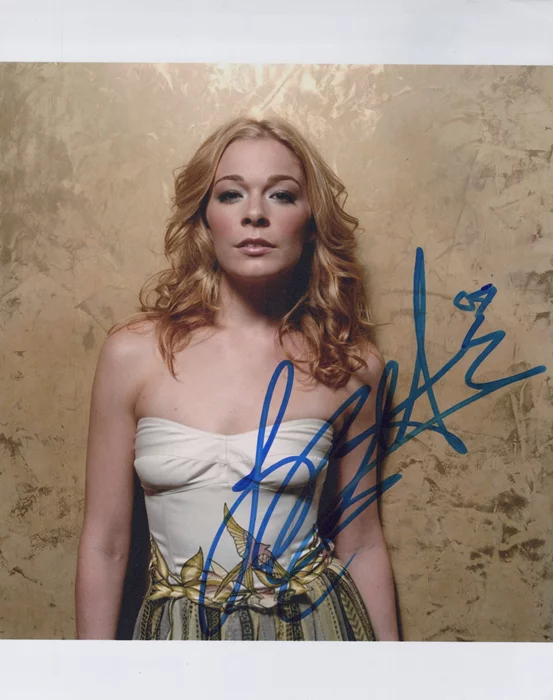 Leann Rimes autograph