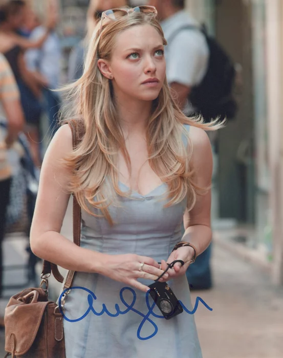 Amanda Seyfried autograph