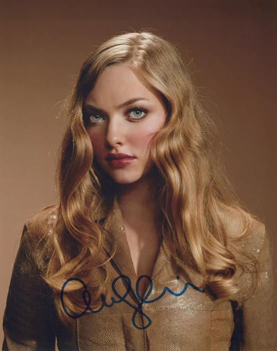 Amanda Seyfried autograph