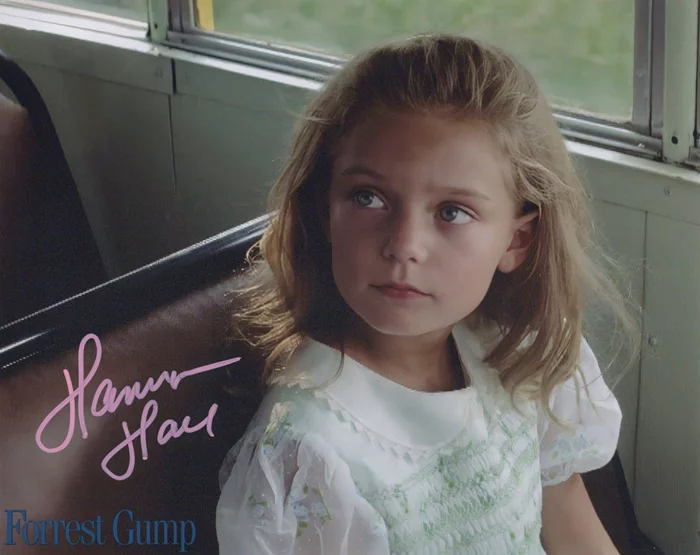 Hanna Hall autograph