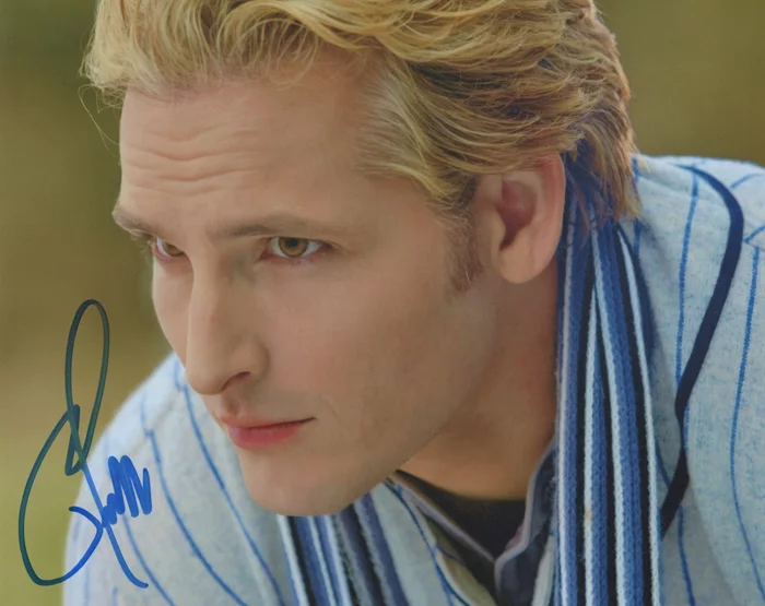 Peter Facinelli autograph