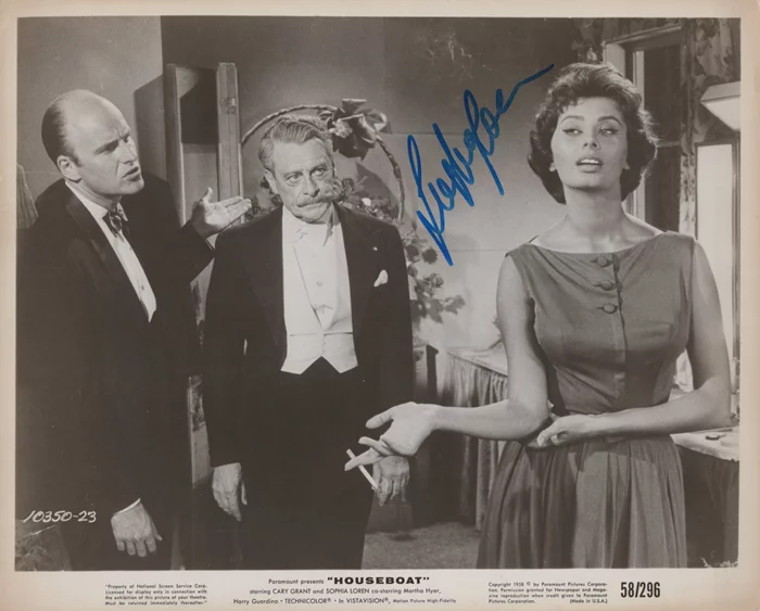 Sophia Loren autograph