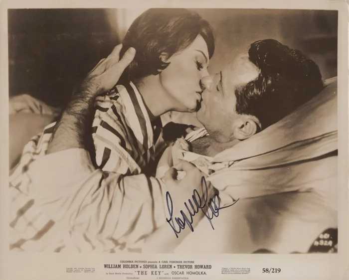 Sophia Loren autograph