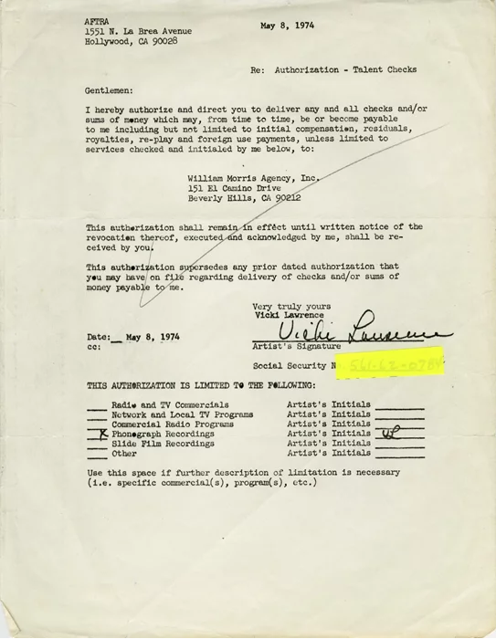 Vicki Lawrence autograph