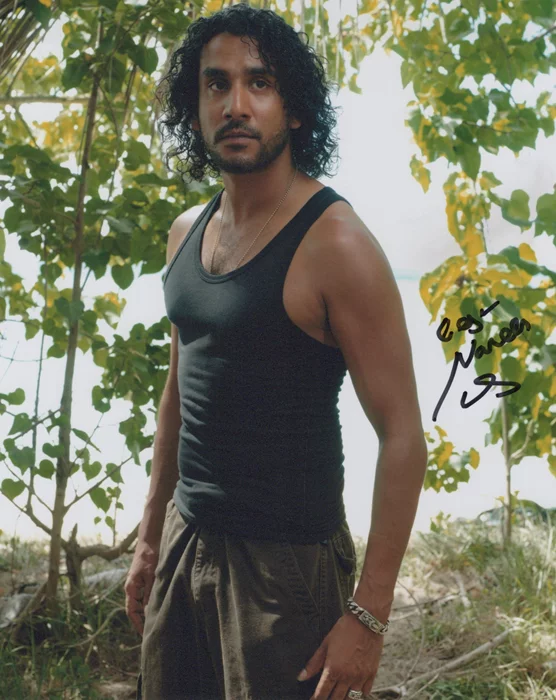 Naveen Andrews autograph