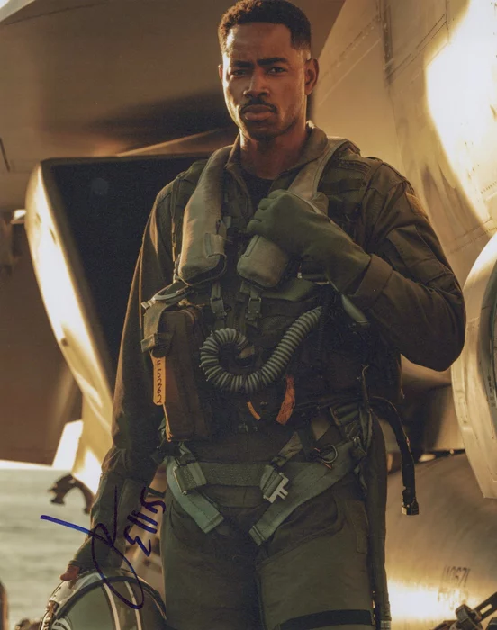 Jay Ellis autograph
