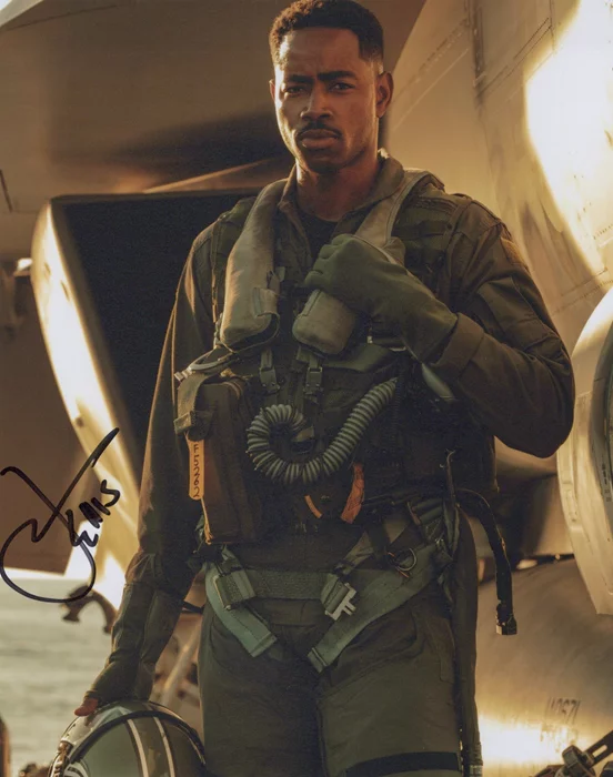 Jay Ellis autograph