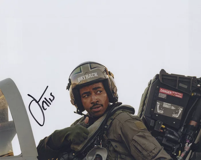 Jay Ellis autograph