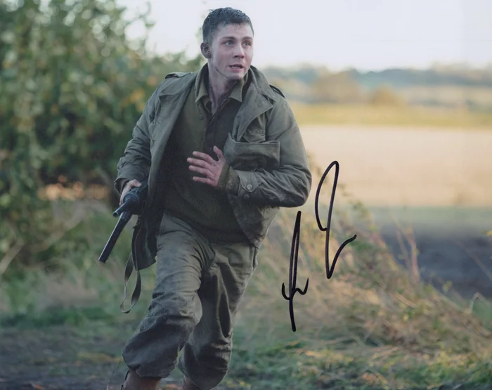 Logan Lerman autograph
