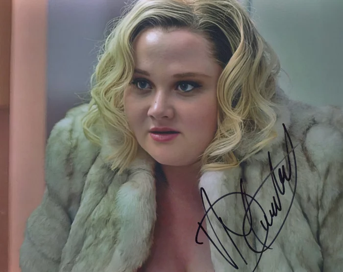 Danielle Macdonald autograph