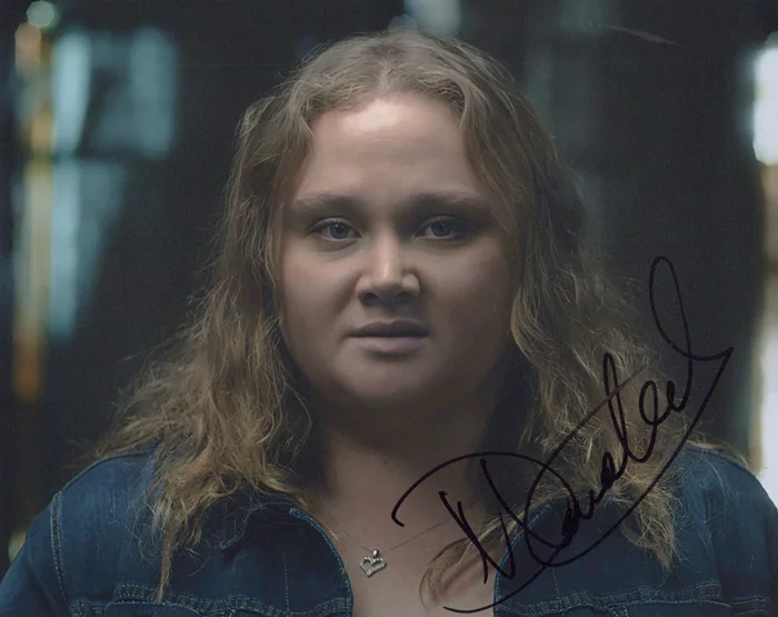 Danielle Macdonald autograph