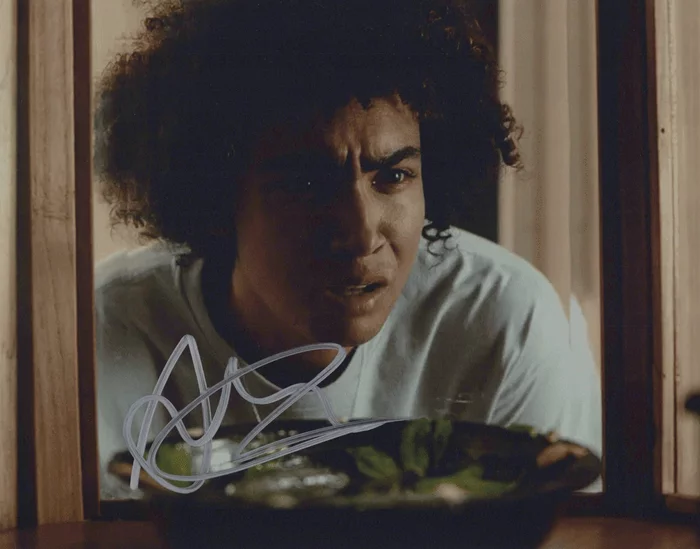 Archie Madekwe autograph