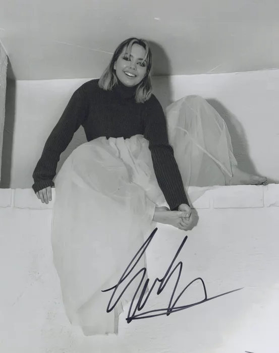 Lea Myren autograph
