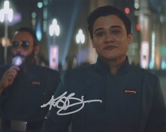 Katy O'Brian autograph