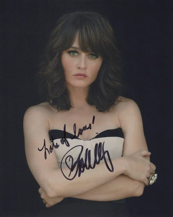 Robin Tunney autograph