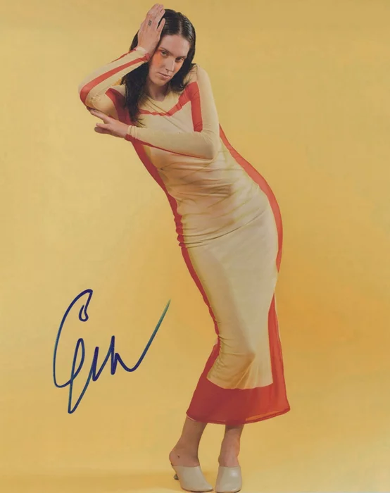 Eva Victor autograph