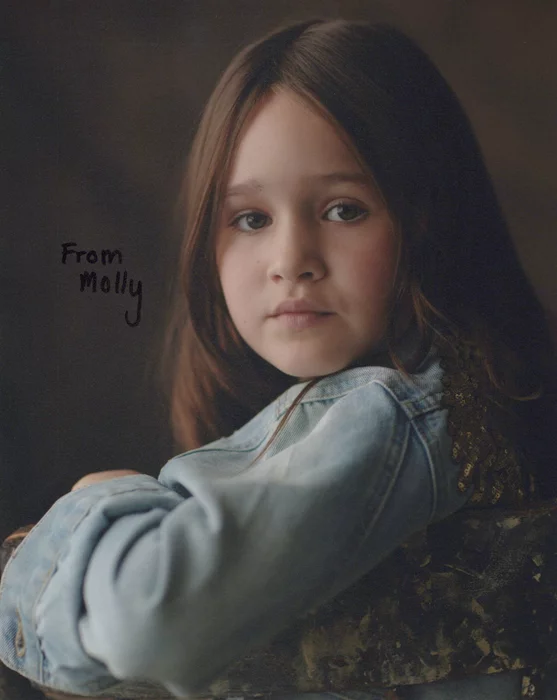 Molly Belle Wright autograph