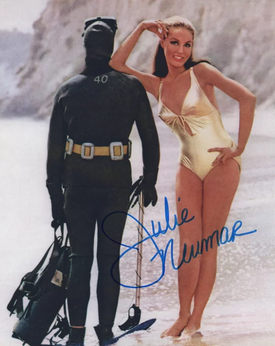 Julie Newmar autograph