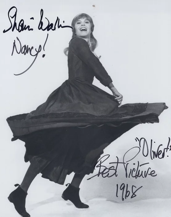 Shani Wallis autograph