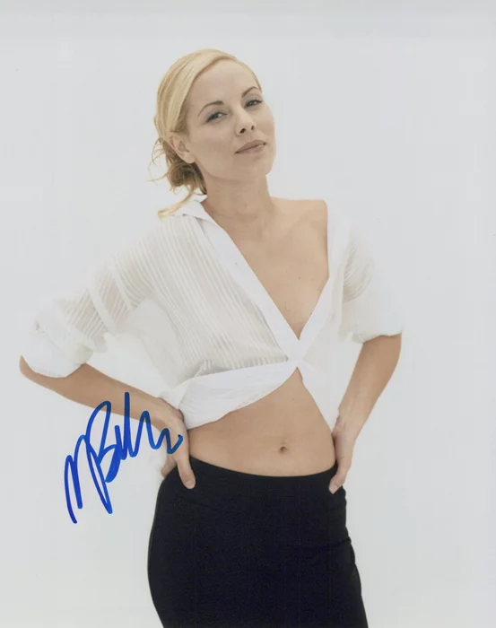 Maria Bello autograph
