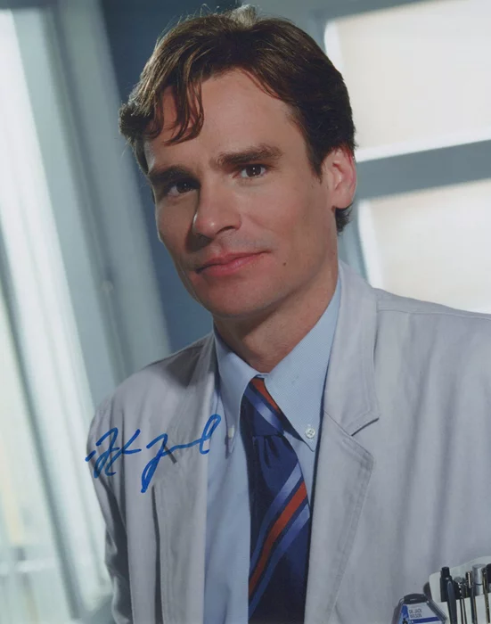 Robert Sean Leonard autograph
