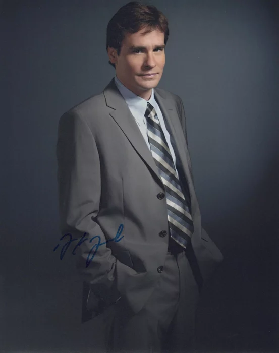 Robert Sean Leonard autograph